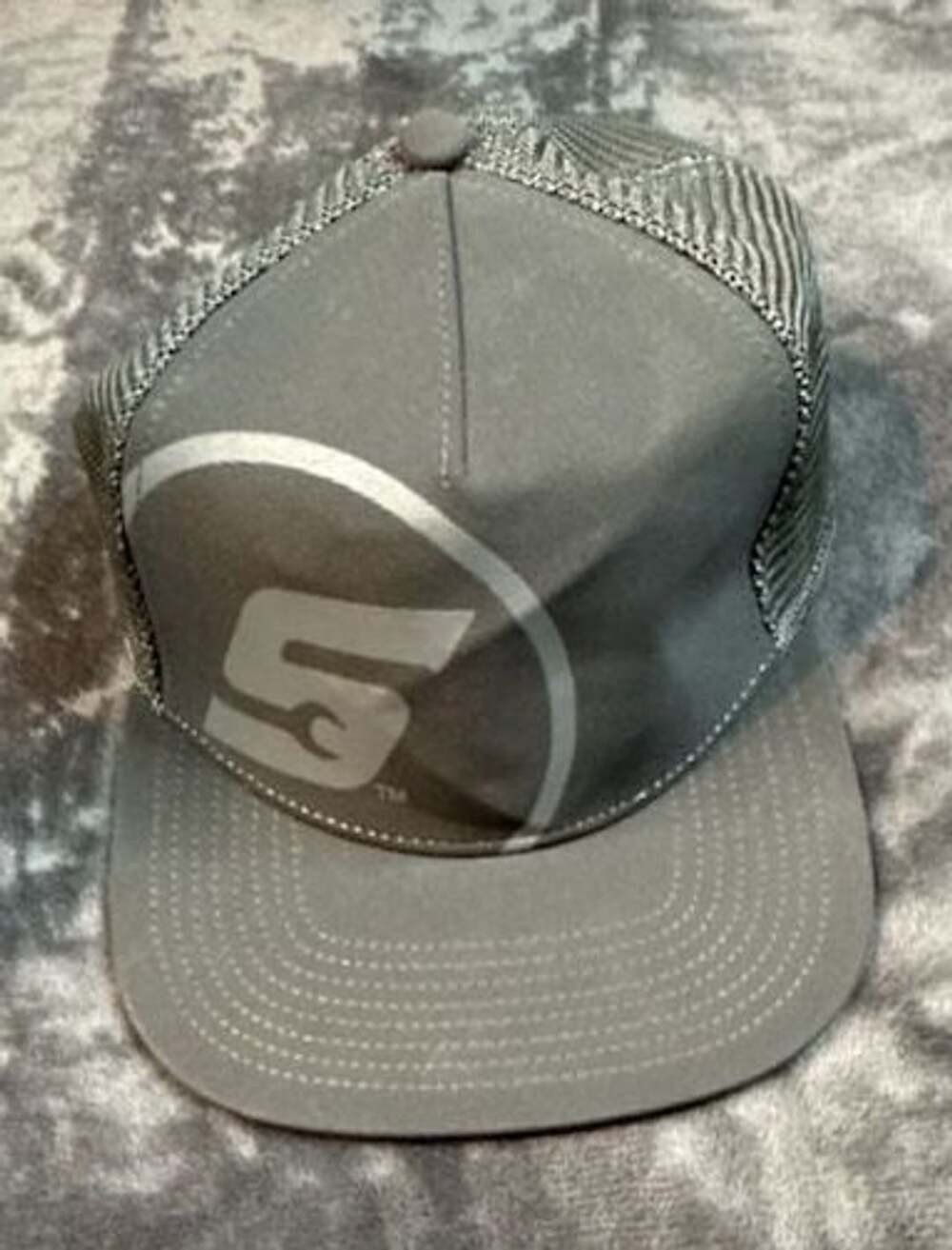 Snap-On Tools Gray Flat Bill Trucker Mesh Snapback Cap#71